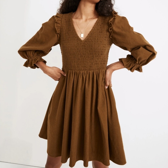Madewell Dresses & Skirts - Madewell Flannel Lucie Vneck Smocked Dress In Olive Size Medium